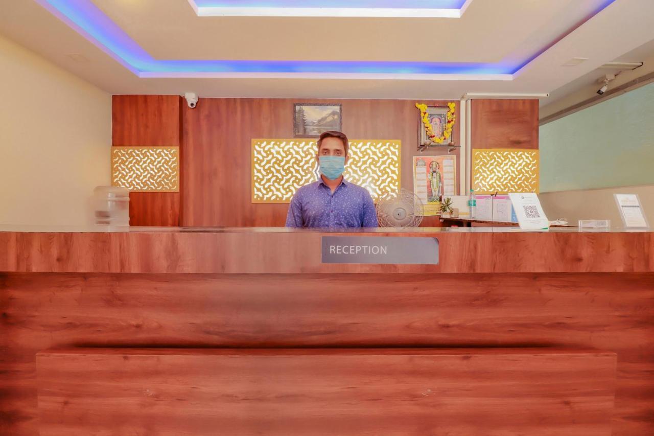 Oyo Flagship 80044 Royal Wood Deluxe Bangalore Exterior foto